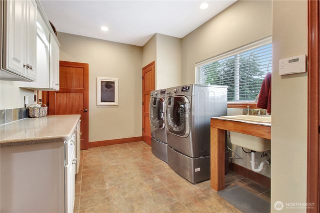 15892 Larson Lane, Mount Vernon, WA 98273
