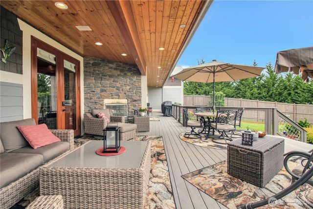 15892 Larson Lane, Mount Vernon, WA 98273