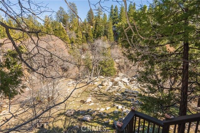 813 Brentwood Drive, Lake Arrowhead, CA 92352