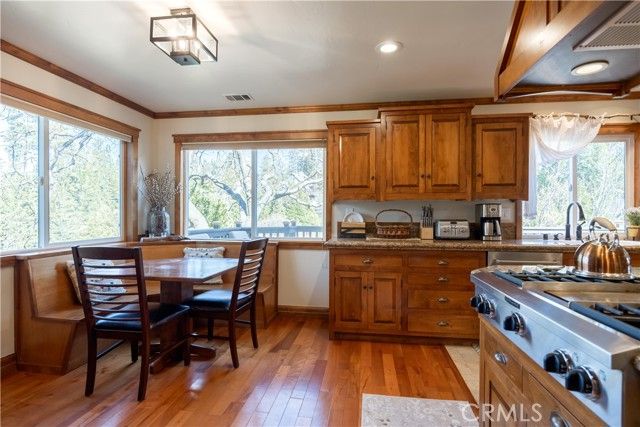 813 Brentwood Drive, Lake Arrowhead, CA 92352
