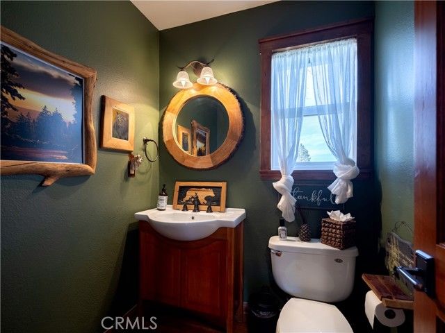 813 Brentwood Drive, Lake Arrowhead, CA 92352