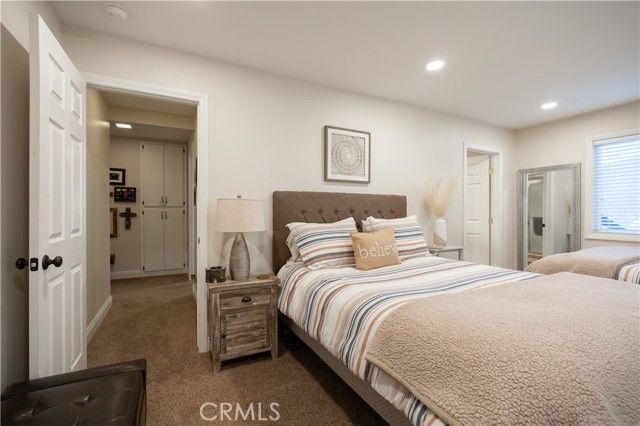 813 Brentwood Drive, Lake Arrowhead, CA 92352