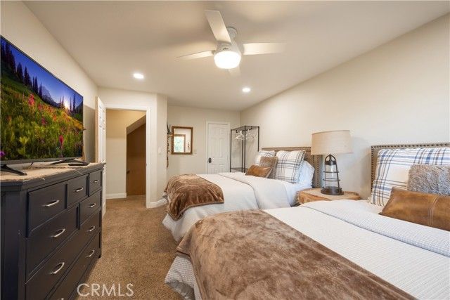 813 Brentwood Drive, Lake Arrowhead, CA 92352