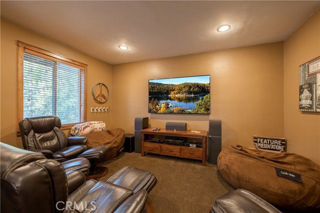 813 Brentwood Drive, Lake Arrowhead, CA 92352
