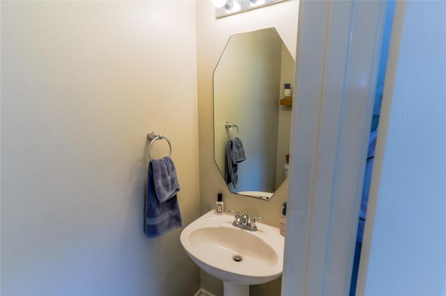 6216 Stoney Creek Drive, Pasadena, TX 77503