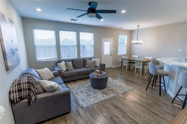 6216 Stoney Creek Drive, Pasadena, TX 77503