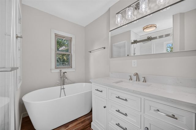 2814 School Street, Des Moines, IA 50311