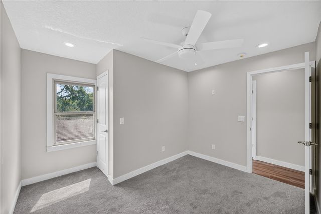 2814 School Street, Des Moines, IA 50311