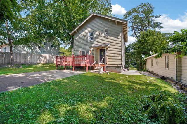 2814 School Street, Des Moines, IA 50311