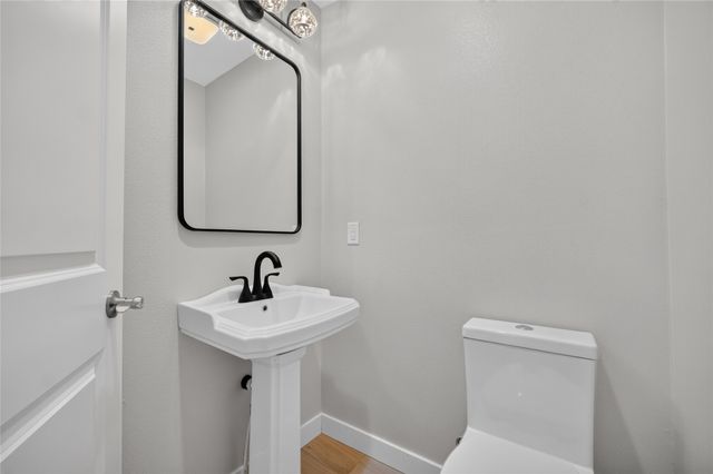 2814 School Street, Des Moines, IA 50311