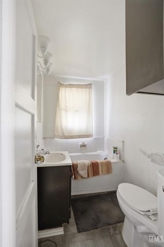 733 Decatur Street, Bakersfield, CA 93308