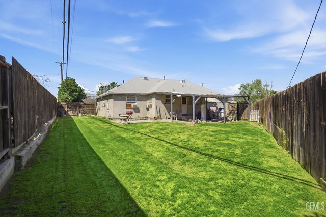 733 Decatur Street, Bakersfield, CA 93308