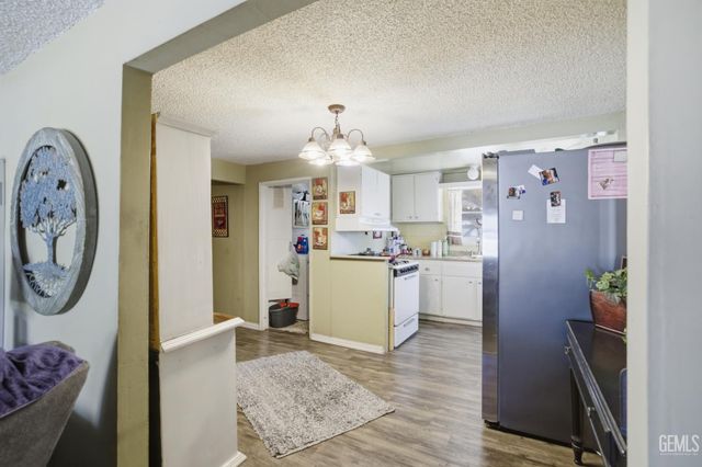 733 Decatur Street, Bakersfield, CA 93308