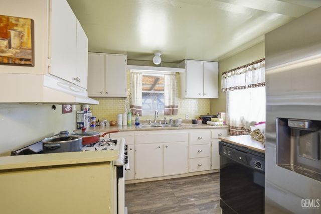 733 Decatur Street, Bakersfield, CA 93308