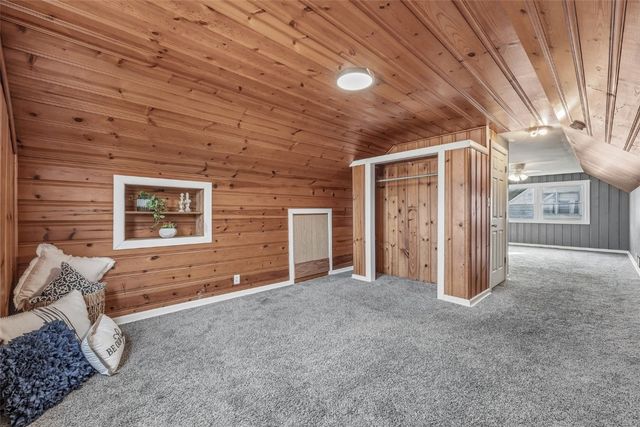 1437 30th Street SE, Cedar Rapids, IA 52403