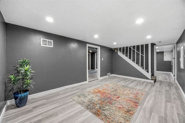 1437 30th Street SE, Cedar Rapids, IA 52403