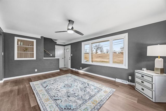 1437 30th Street SE, Cedar Rapids, IA 52403