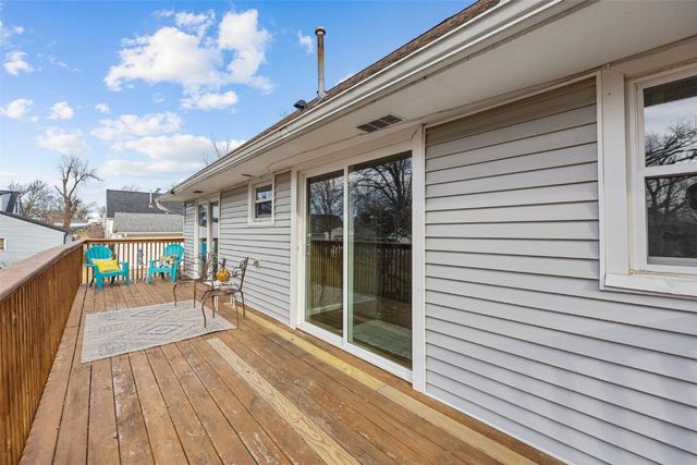 1437 30th Street SE, Cedar Rapids, IA 52403