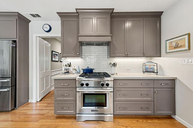 881 El Chorro Way, Sacramento, CA 95864
