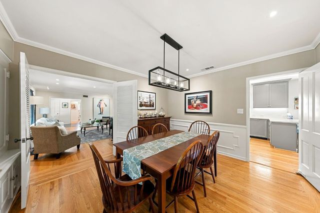 881 El Chorro Way, Sacramento, CA 95864