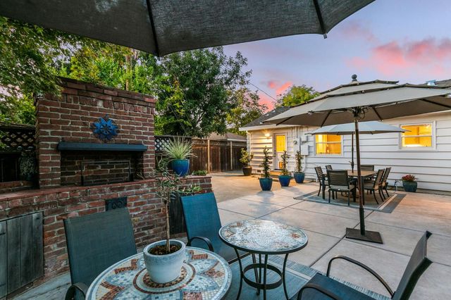 881 El Chorro Way, Sacramento, CA 95864
