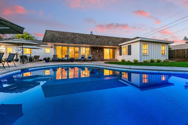 881 El Chorro Way, Sacramento, CA 95864