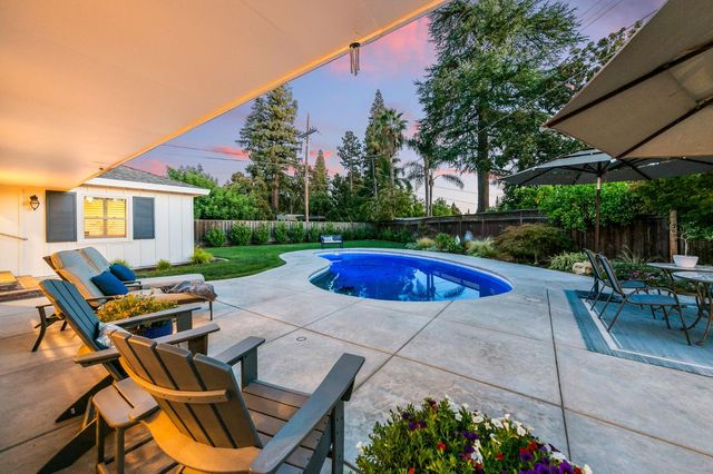 881 El Chorro Way, Sacramento, CA 95864