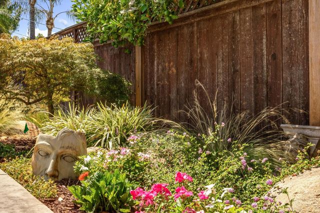881 El Chorro Way, Sacramento, CA 95864