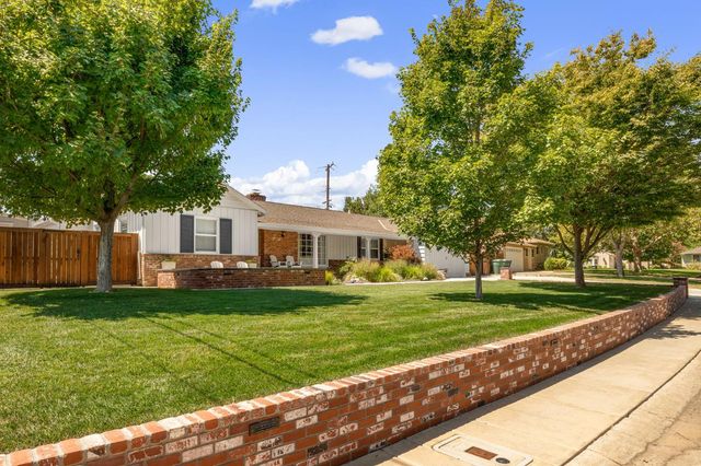 881 El Chorro Way, Sacramento, CA 95864