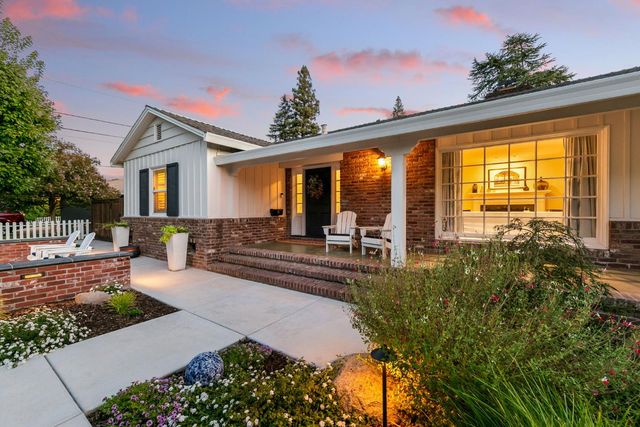 881 El Chorro Way, Sacramento, CA 95864
