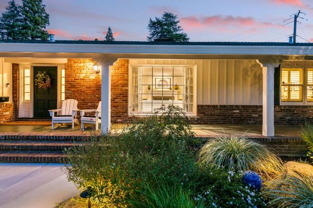 881 El Chorro Way, Sacramento, CA 95864