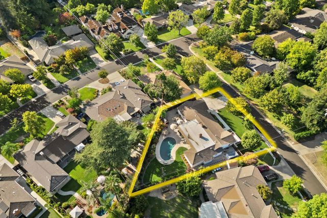 881 El Chorro Way, Sacramento, CA 95864