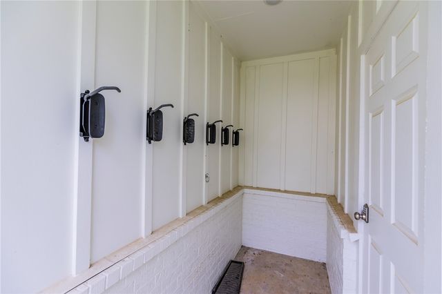810 NW Carson Drive, Bentonville, AR 72712