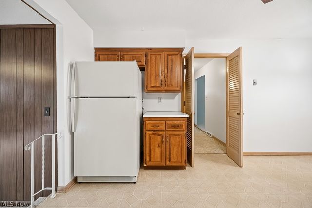 6161 Winchester Drive, Seven Hills, OH 44131