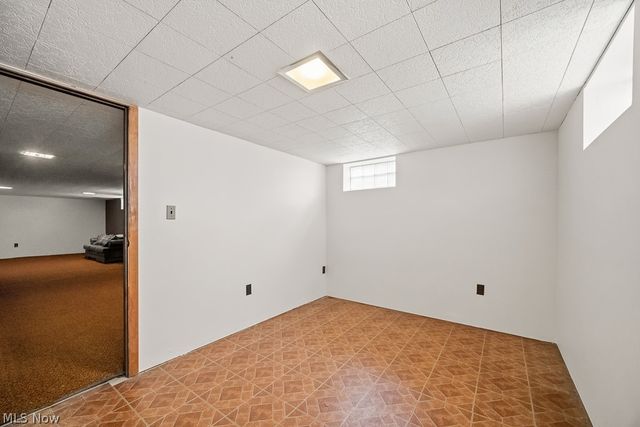 6161 Winchester Drive, Seven Hills, OH 44131
