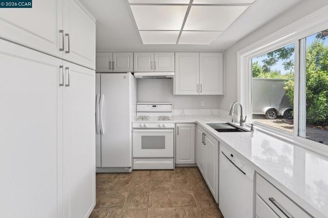 671 Starling Ave, Livermore, CA 94551