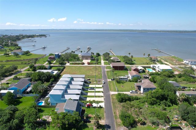 1041 15th Street, San Leon, TX 77539