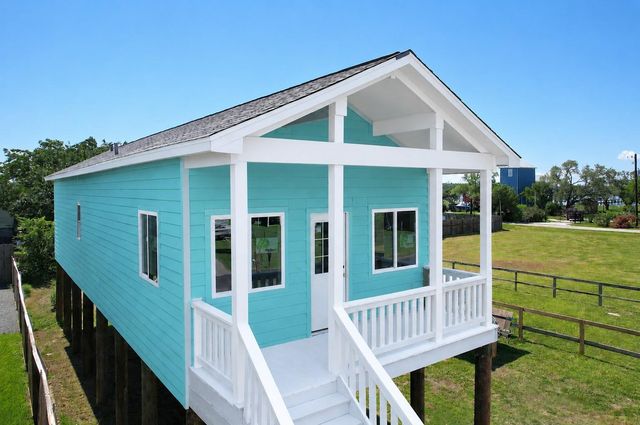 1041 15th Street, San Leon, TX 77539