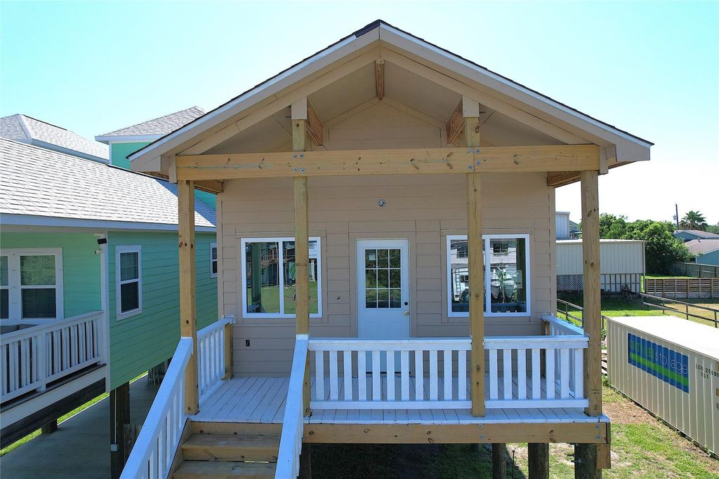 1041 15th Street, San Leon, TX 77539