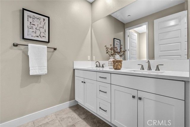 109 Pitch, Irvine, CA 92618