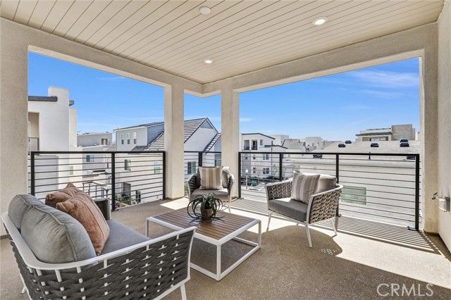 109 Pitch, Irvine, CA 92618