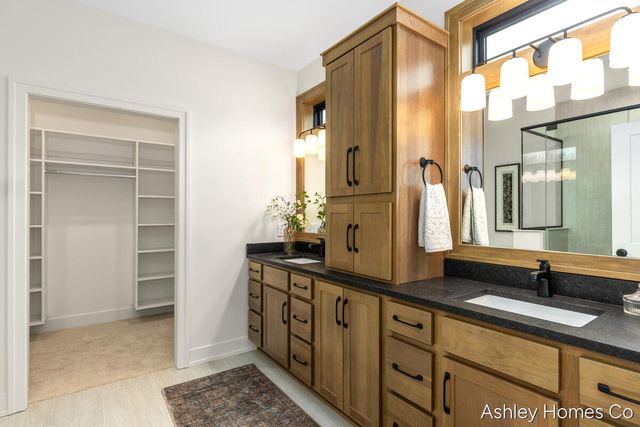 11035 Shaner Avenue, Rockford, MI 49341