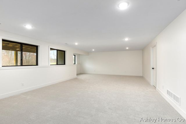 11035 Shaner Avenue, Rockford, MI 49341