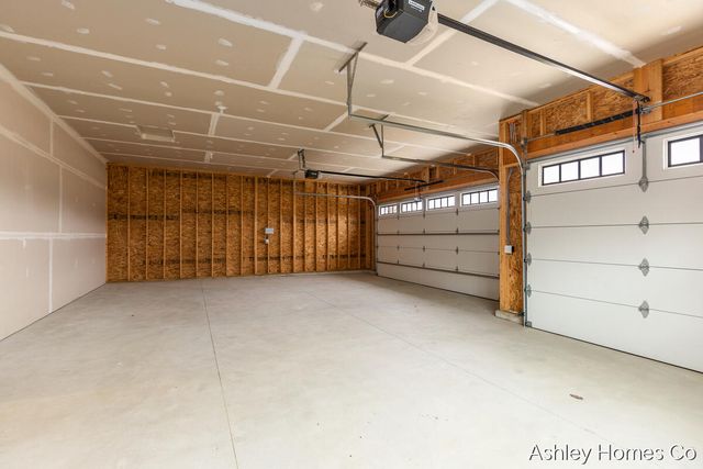 11035 Shaner Avenue, Rockford, MI 49341