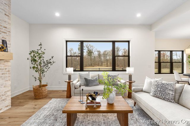 11035 Shaner Avenue, Rockford, MI 49341