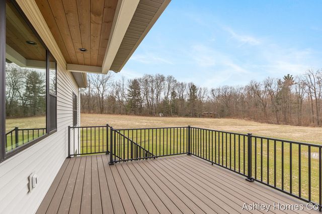 11035 Shaner Avenue, Rockford, MI 49341