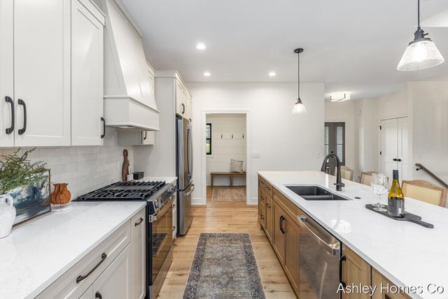 11035 Shaner Avenue, Rockford, MI 49341