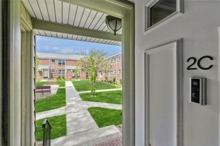 47 Edwards Street 2C, Roslyn Heights, NY 11577