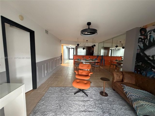 896 N Federal Hwy 326, Lantana, FL 33462