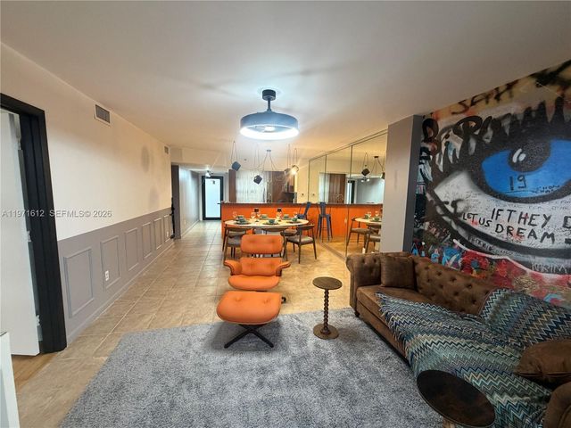 896 N Federal Hwy 326, Lantana, FL 33462